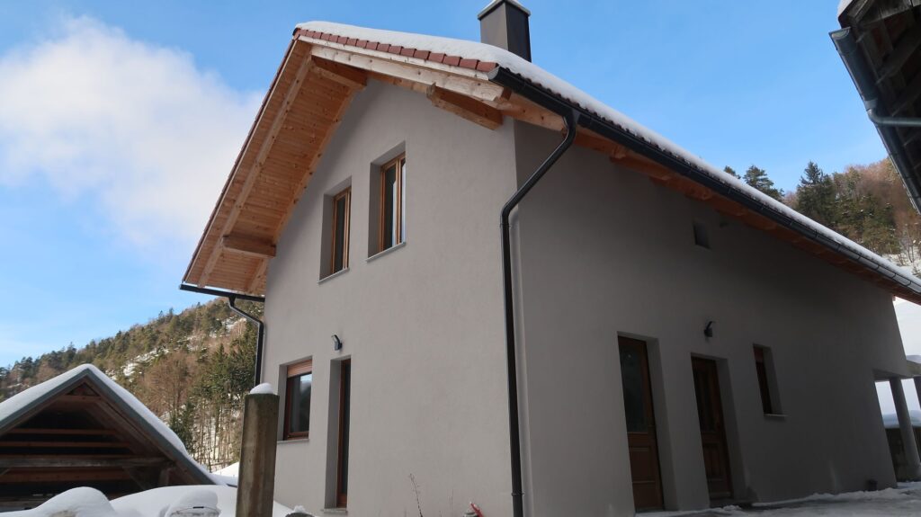 The four-bedroom apartment building in winter